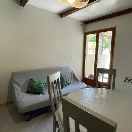 Domaine De Prefaissal