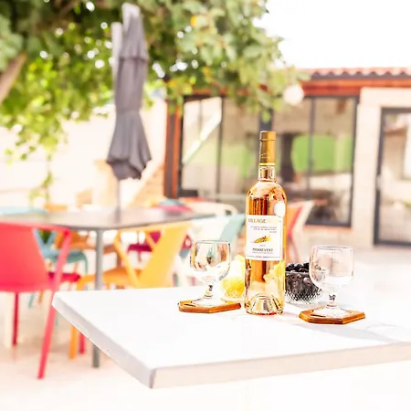 Domaine De Prefaissal Bed & Breakfast