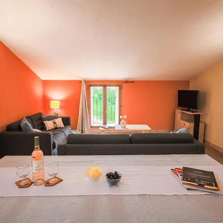 Bed & Breakfast Domaine De Prefaissal