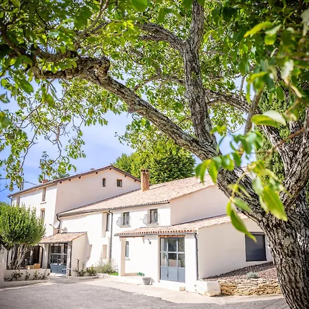 Bed & Breakfast Domaine De Prefaissal
