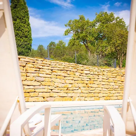 Domaine De Prefaissal 3*