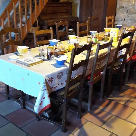 Domaine De Prefaissal 3*