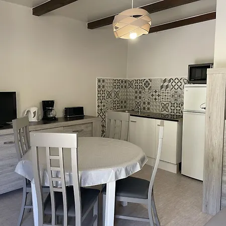 Domaine De Prefaissal B&B 3*