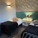 Domaine De Prefaissal Bed & Breakfast 3*