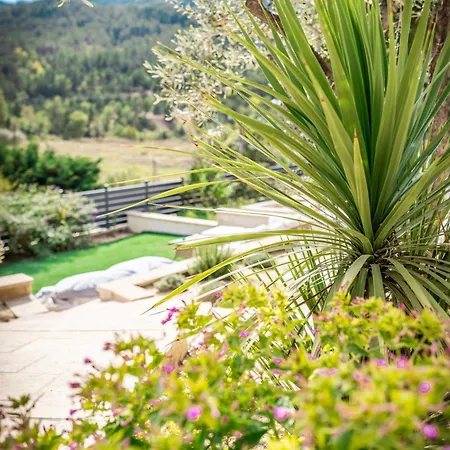 Bed and breakfast Domaine De Prefaissal 3*