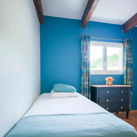 Domaine De Prefaissal 3*