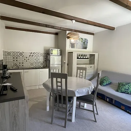 Domaine De Prefaissal