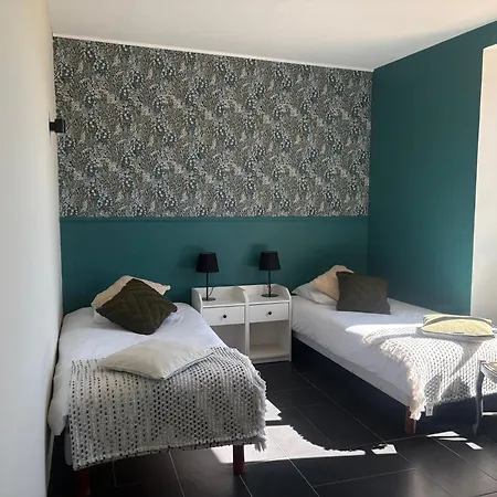 Domaine De Prefaissal 3*