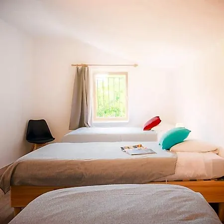 Domaine De Prefaissal 3*