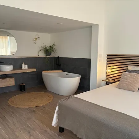 Domaine De Prefaissal فندق مبيت وإفطار 3*
