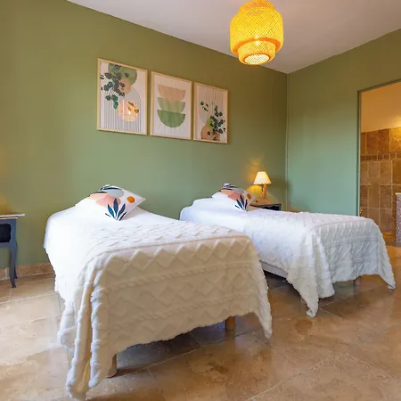 Bed & Breakfast Domaine De Prefaissal