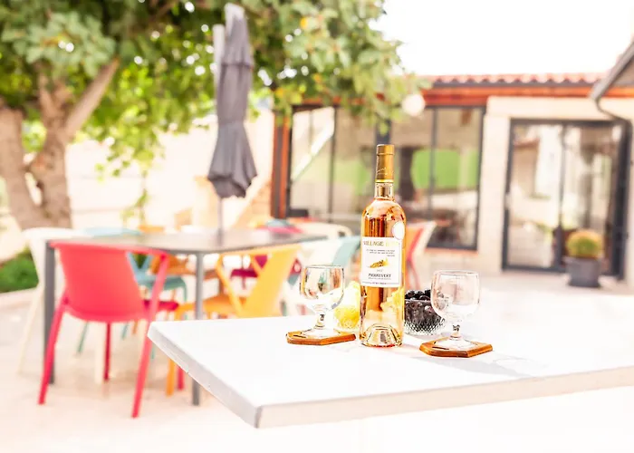 Domaine De Prefaissal Couette-café