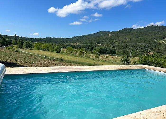 Domaine De Prefaissal Couette-café