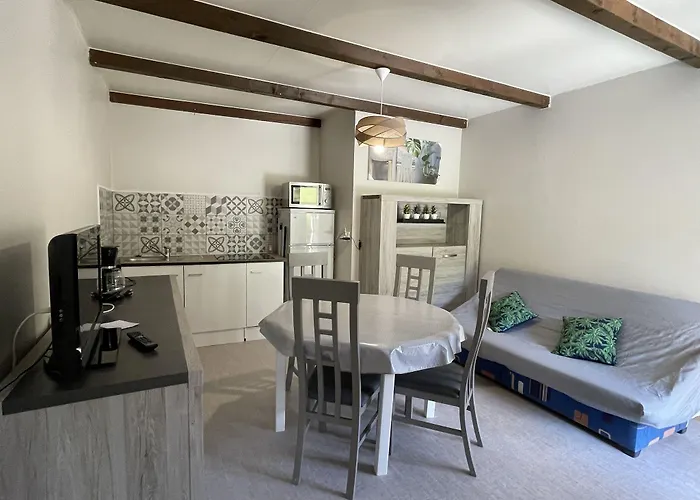 Domaine De Prefaissal