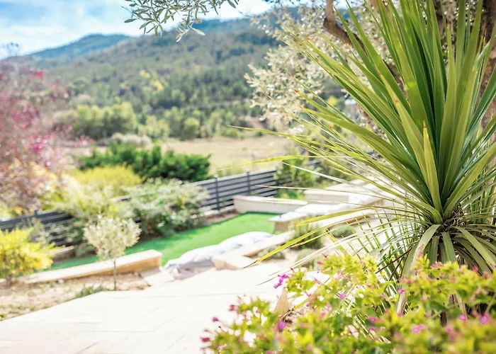 Domaine De Prefaissal Couette-café 3*