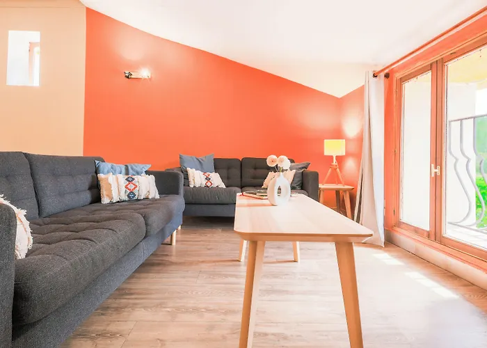 Domaine De Prefaissal 3*